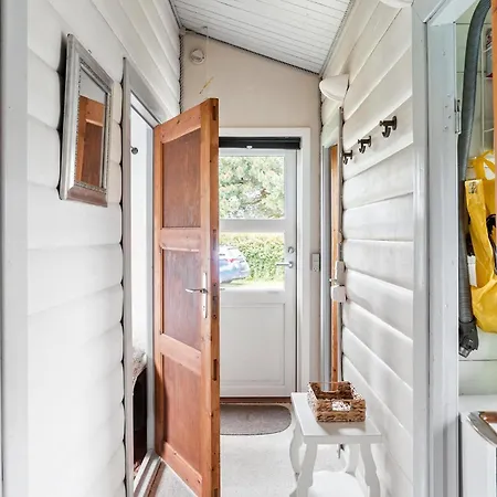 Pet Friendly In With Wifi Holiday home