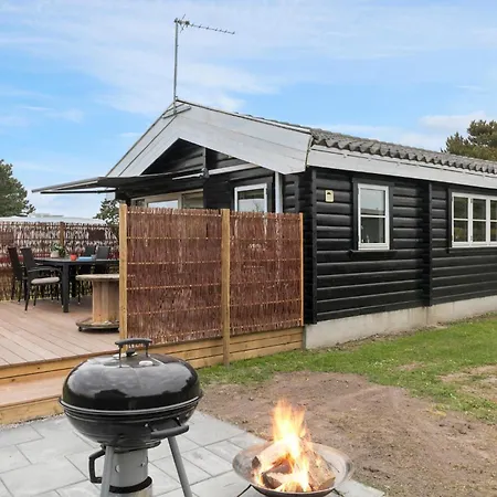 Pet Friendly In With Wifi Holiday home