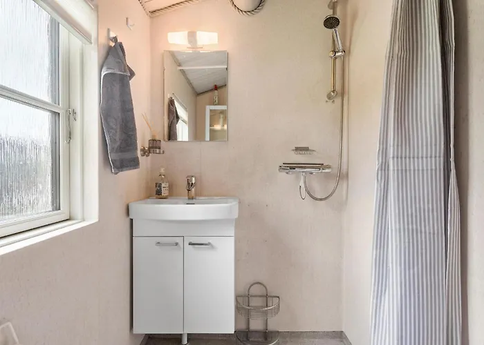 2 Bedroom Gorgeous In 度假居 *