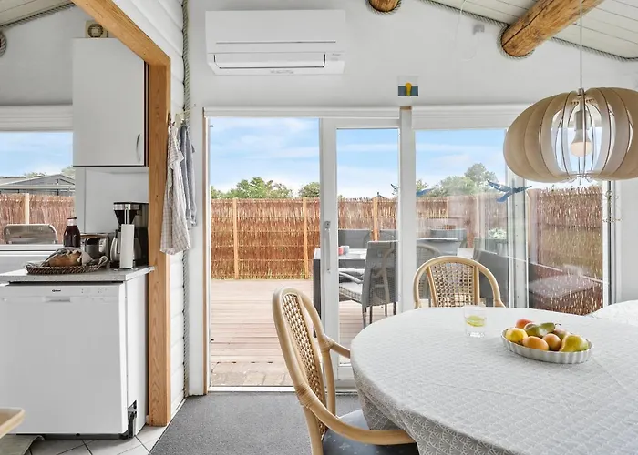 2 Bedroom Gorgeous In *